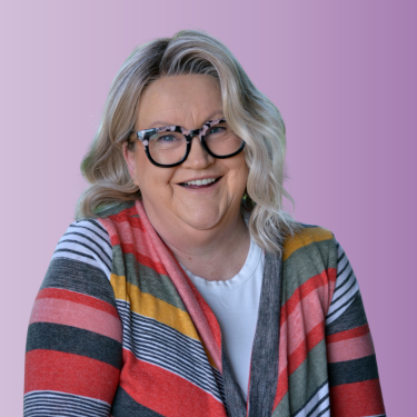 karen case headshot