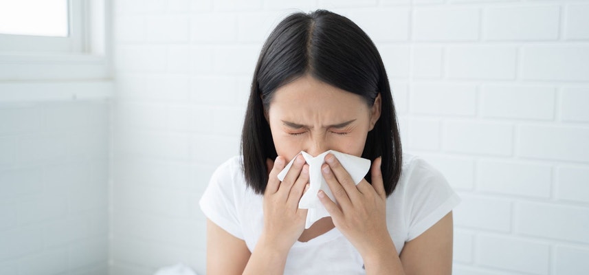 sneezing.bladder.leaks.jpg?width=1000&height=400&fit=bounds
