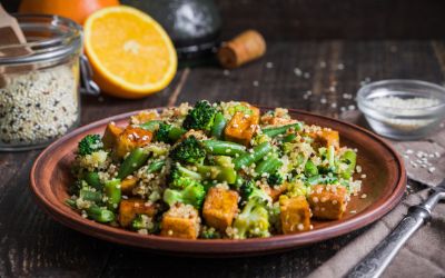 quinoa dish in brown bowl